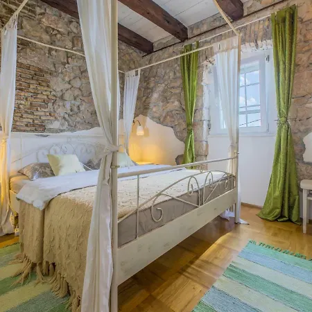 House Lana Vakantiehuis Dramalj