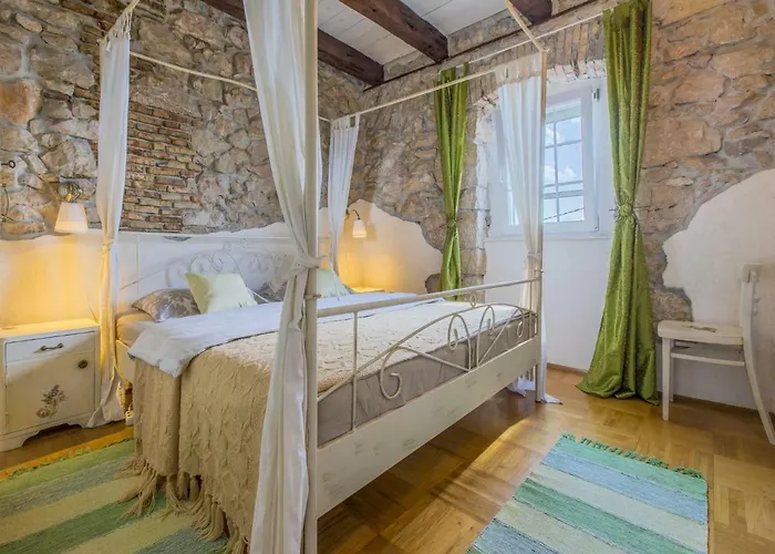 House Lana Holiday home Dramalj